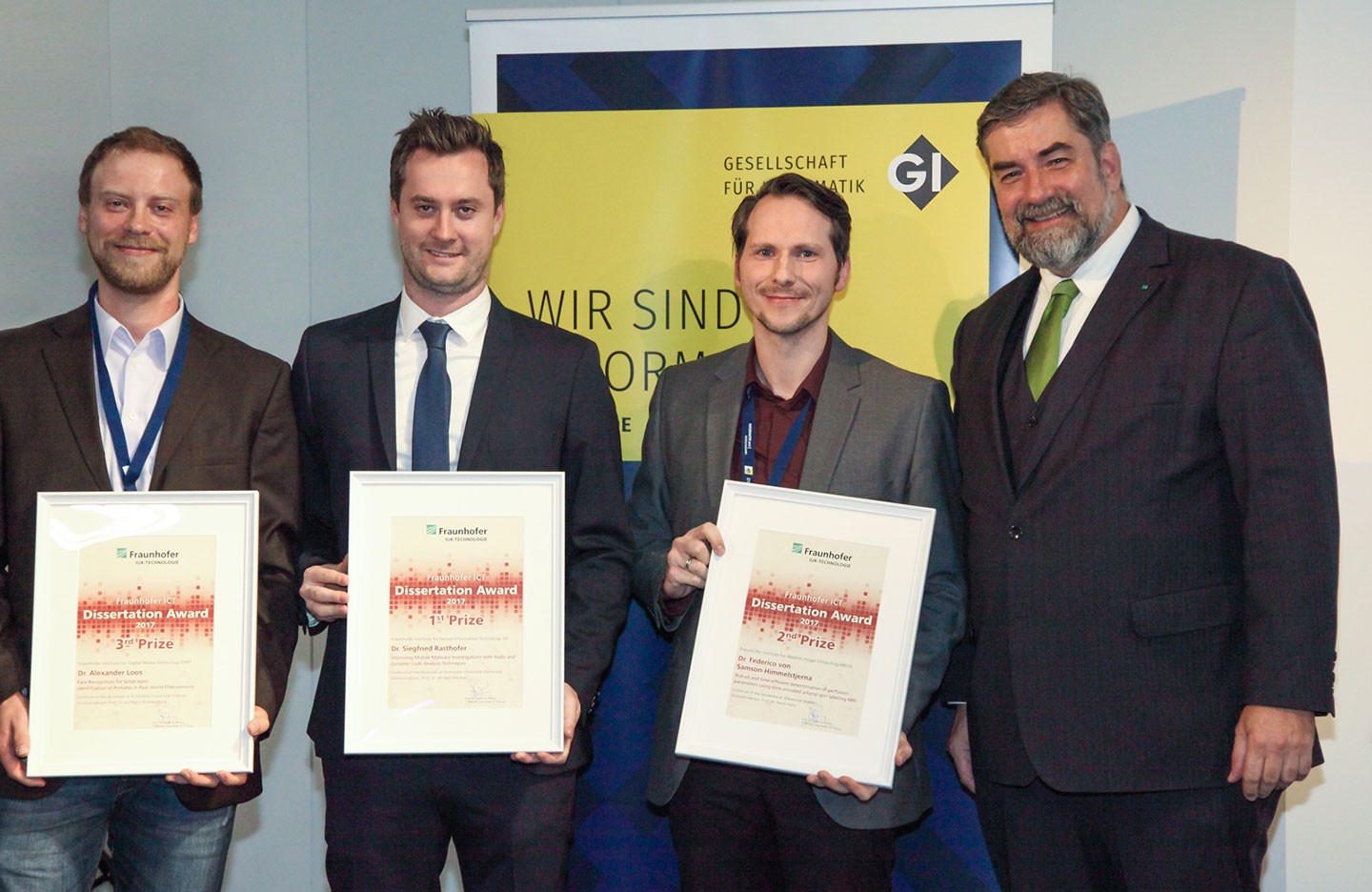 ICT 2017 Fraunhofer ICT Dissertation Award - Gruppenfoto der Preisträger